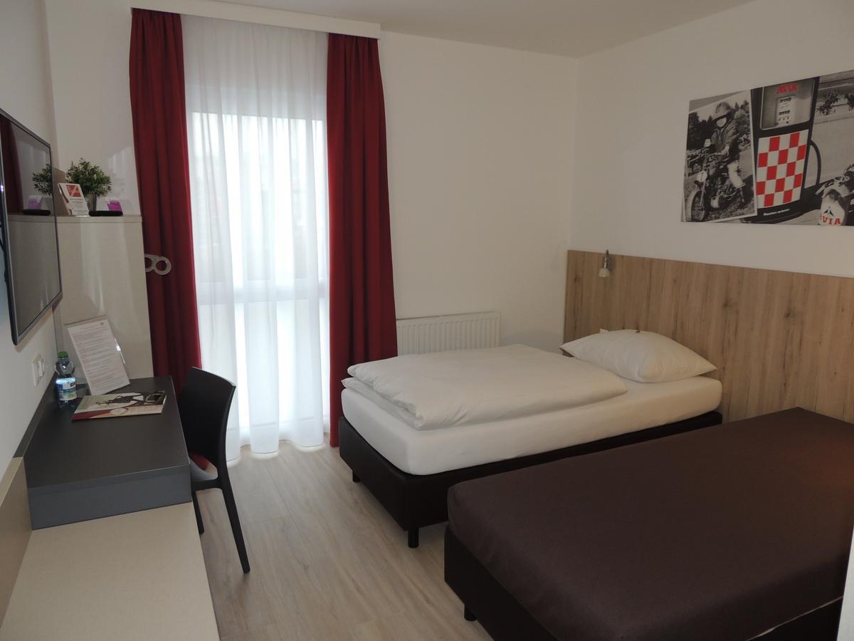 Avia Motel Bisamberg Korneuburg Exterior foto